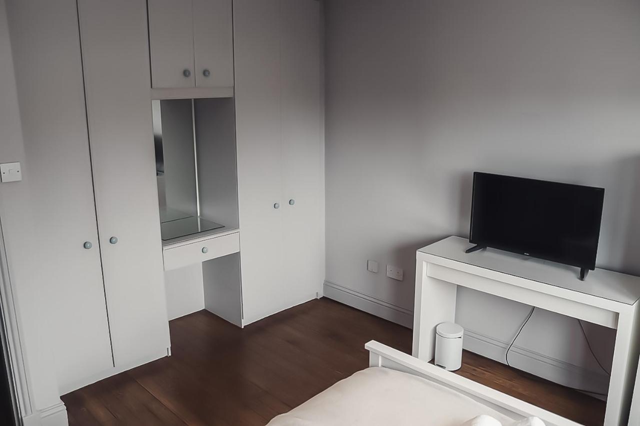 Phoenix House Dublin Bagian luar foto