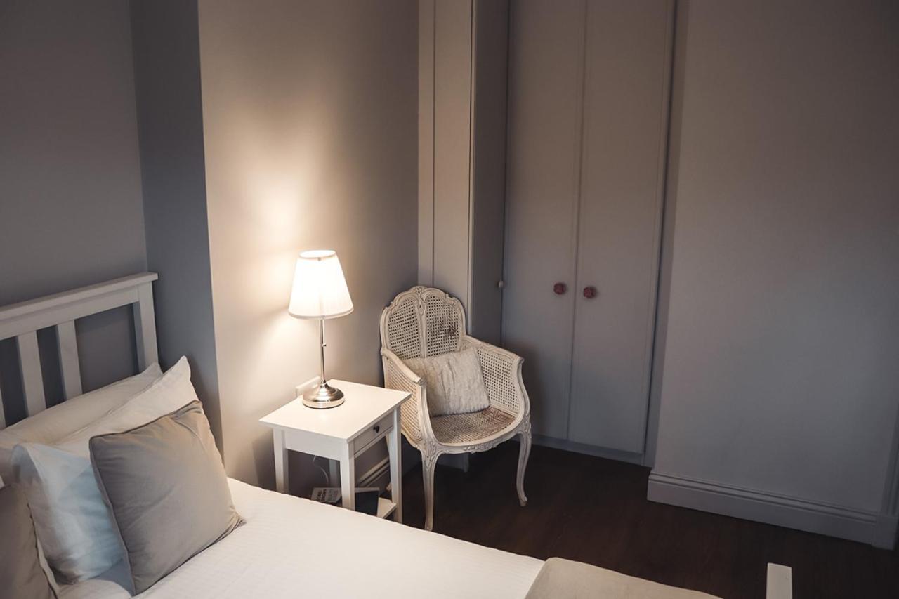 Phoenix House Dublin Bagian luar foto
